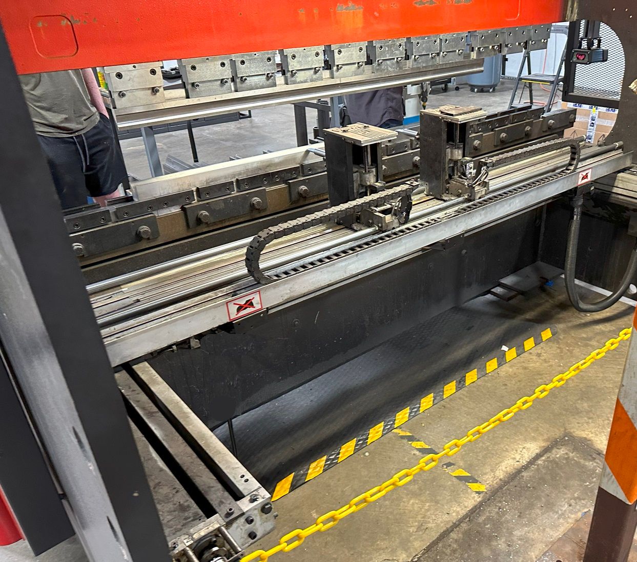 EnuSERIES CNC control retrofits for Amada press brakes. Amada CNC backgauge retrofits. Upgrade your Amada press brake with the latest hardware and CNC software.